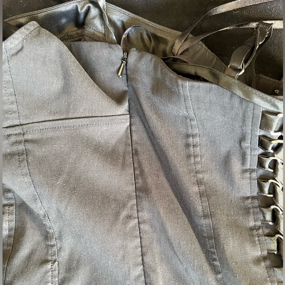 Express corset dress 🖤 - Picture 12 of 17